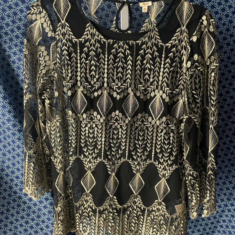 Reba Elegant Black and Gold Lace Top NWT - Picture 1 of 7